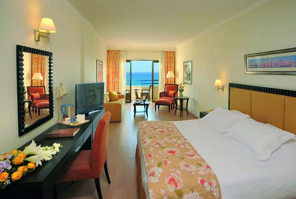 hotel elias beach_limassol_shabavizparvaz_11.jpg